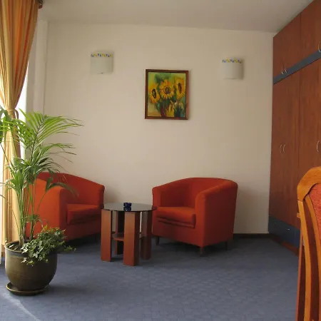 Hotel Latinka 3*