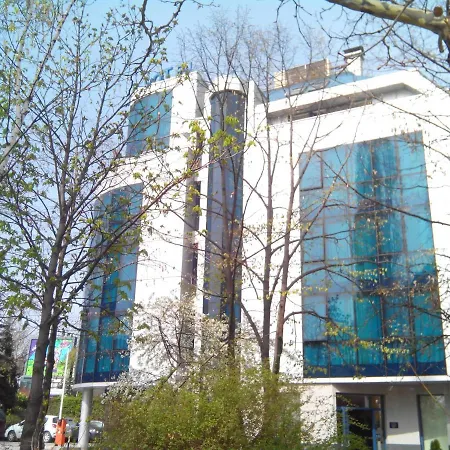 Latinka Hotel 3*
