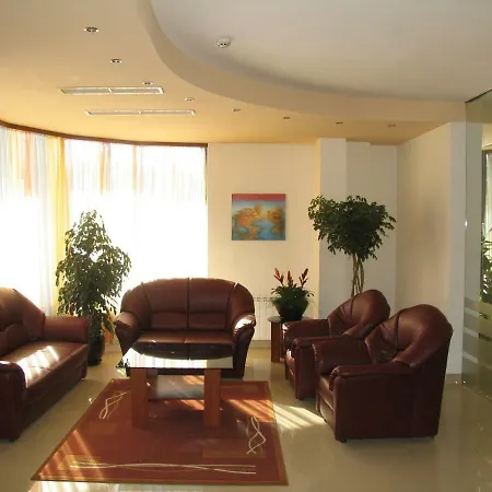 Hotel Latinka 3*